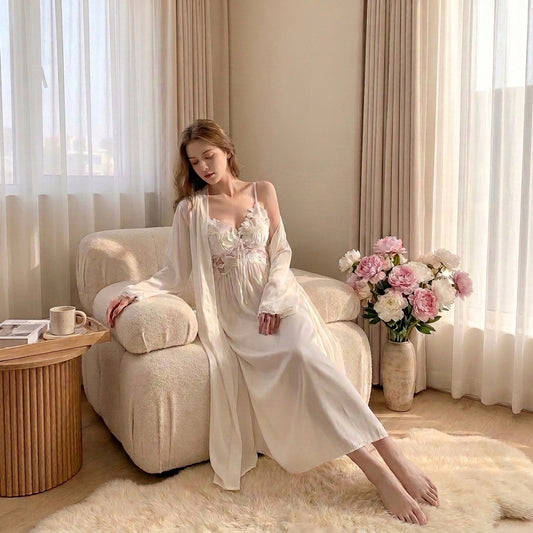 Velyra Cloud Robe